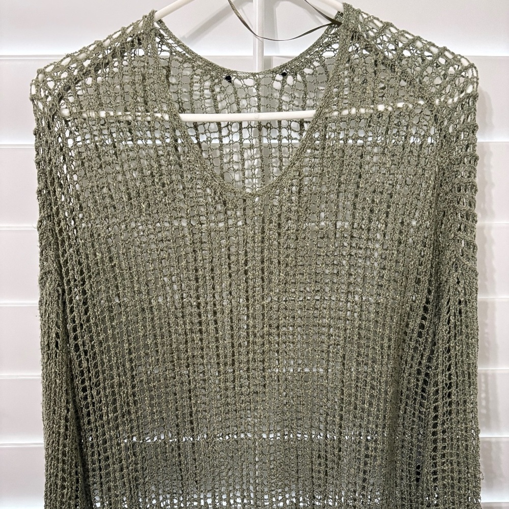Women’s sweater